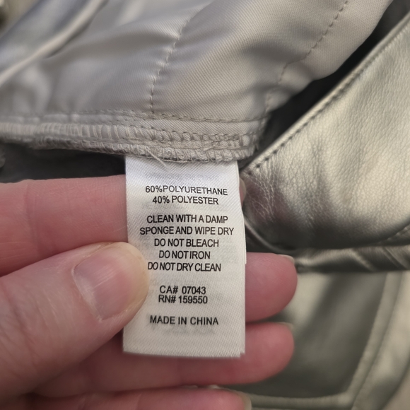 House of Harlow 1960 Metallic Silver Pants - Picture 7 of 14